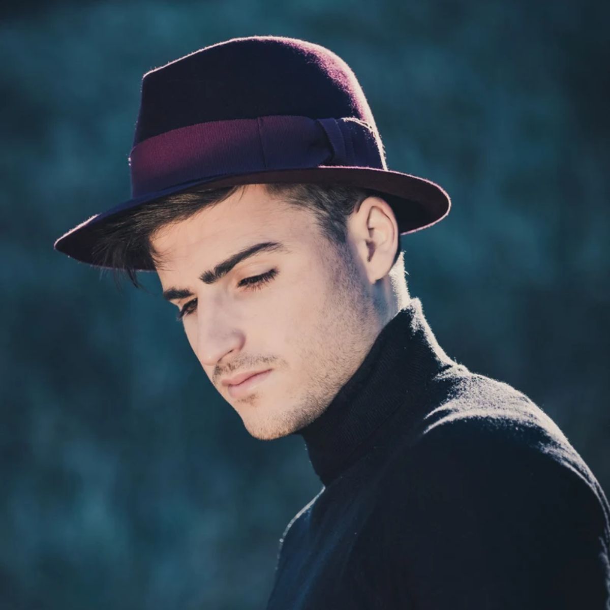 Maroon Felt Trilby Hat - Image 2
